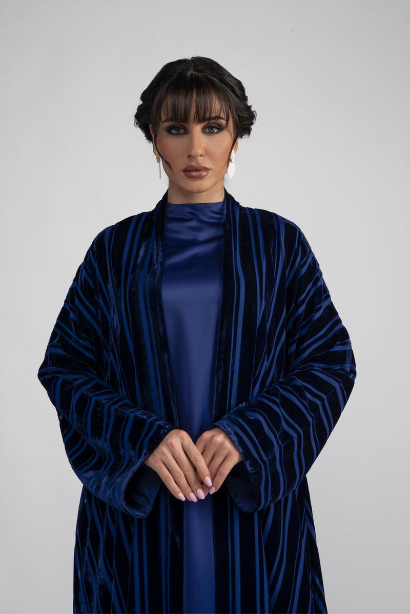 DC2301 BLUE The Velvet Starlight Kimono