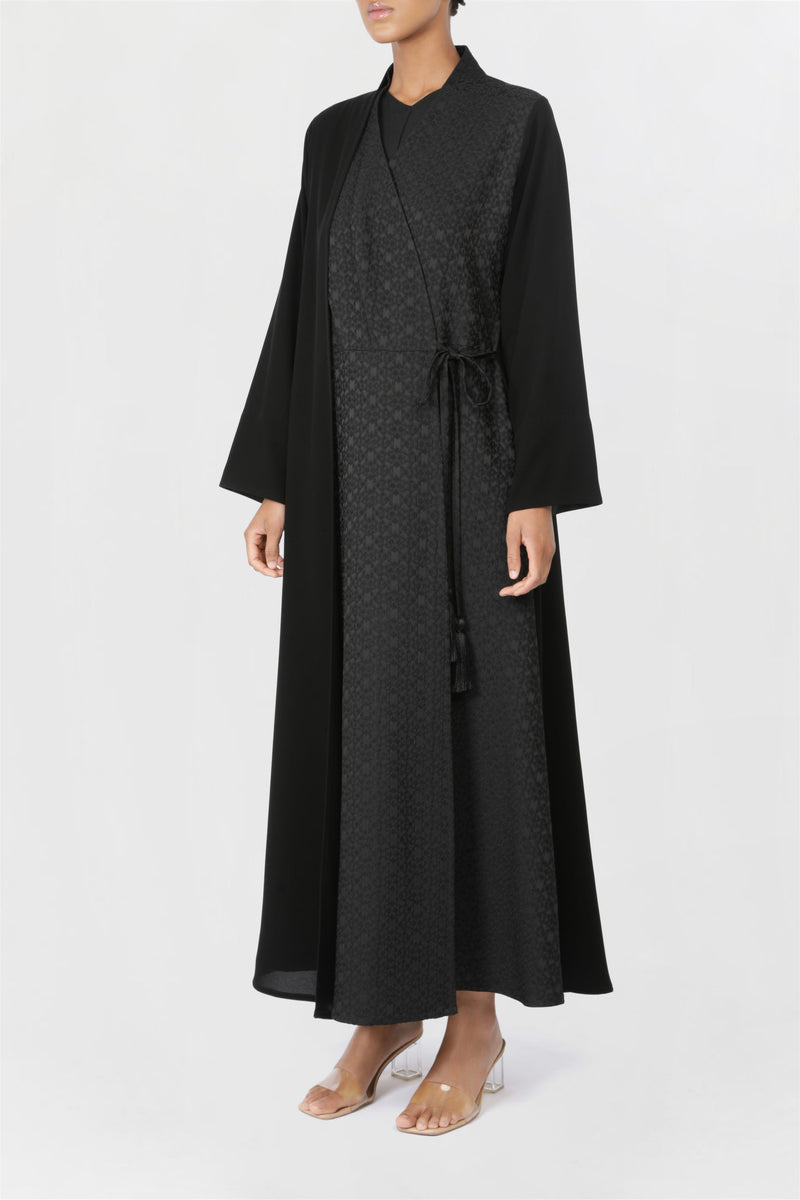 Tie Closure and Tasseled Highlights Black Abaya ED2203