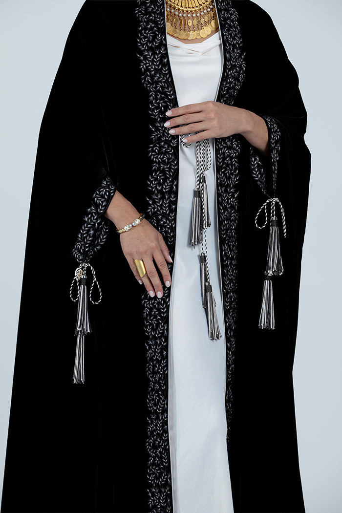 DCV2518 The Regal Velvet Cape Abaya