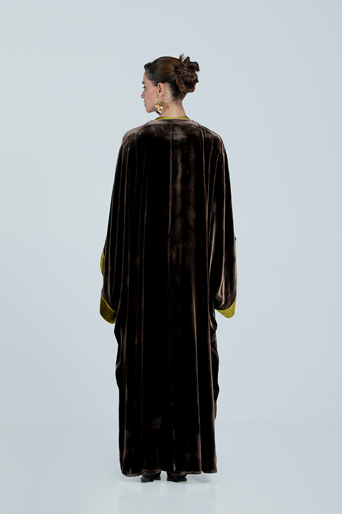 DCV2516 BROWN  Royal Serenade