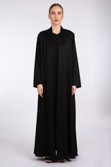 عباءة أنيقة من نسيج الكريب المركب بنقشة مربعةRTW2305