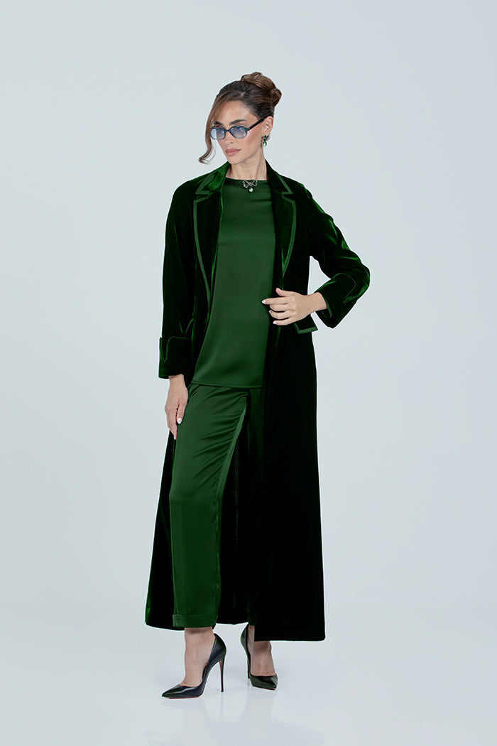 DCV2519 Majestic Poise Velvet Ensemble Set