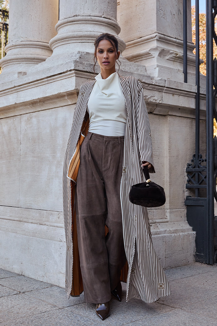 DC2520 Moonlight Monochrome Abaya