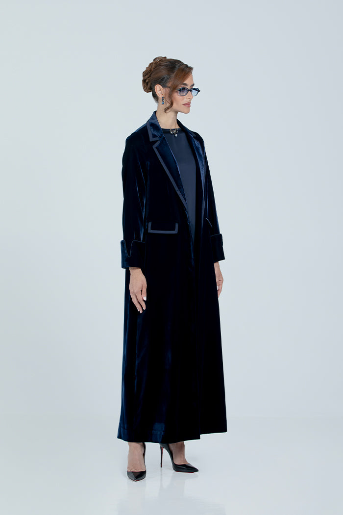 DCV2519 Majestic Poise Velvet Ensemble Set