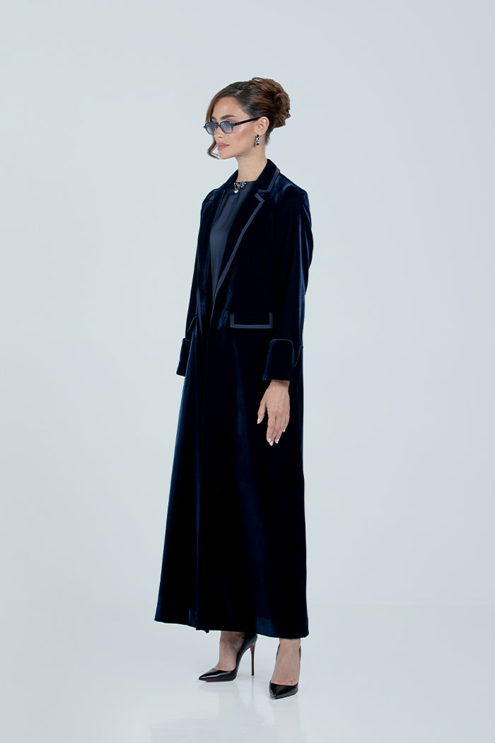 DCV2519 Majestic Poise Velvet Ensemble Set