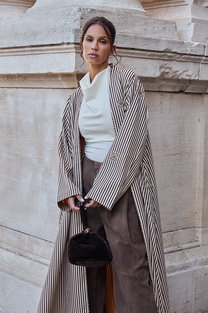 DC2520 Moonlight Monochrome Abaya