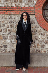 DCV2520 The Regal Silhouette Velvet Coat