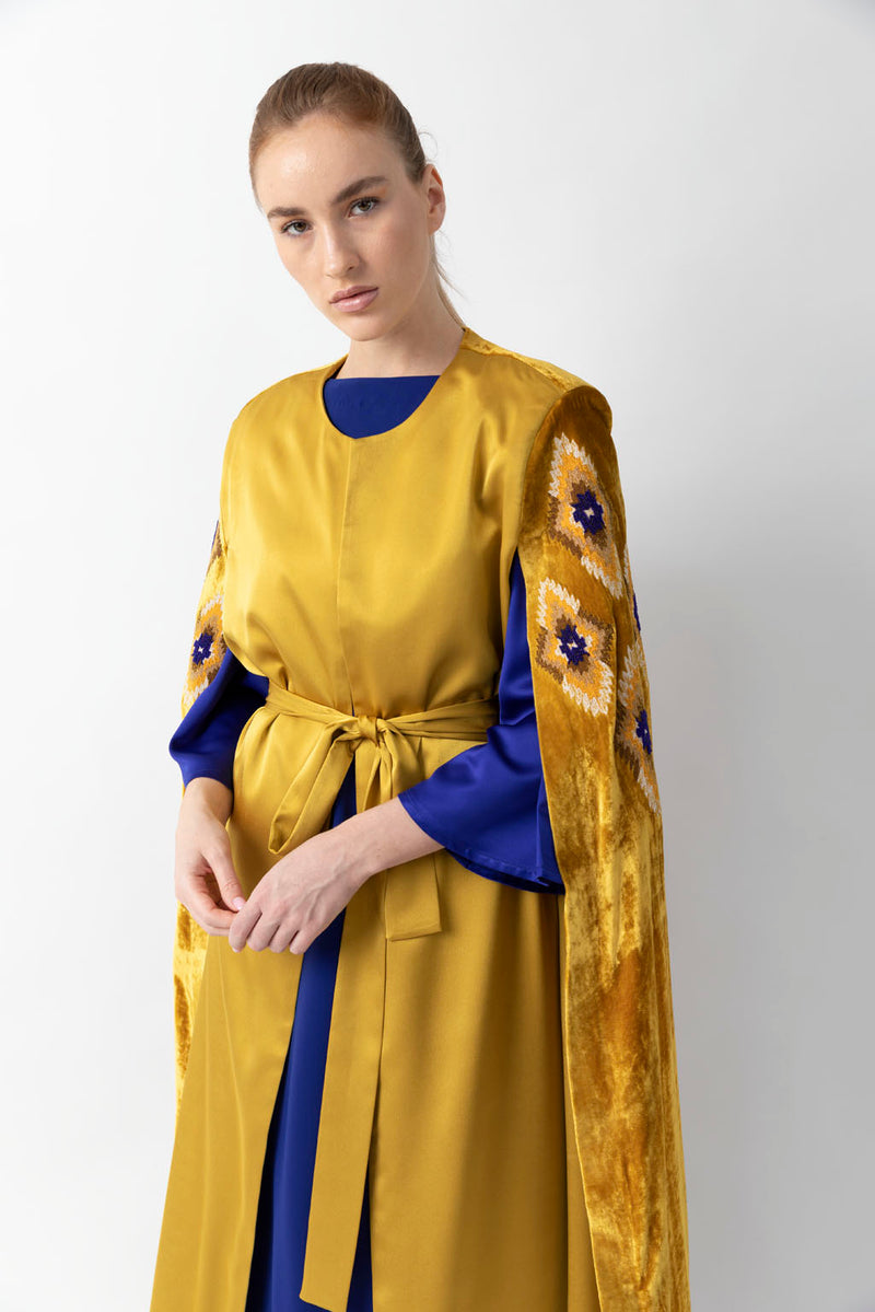 Sadu Art Inspired Embroidery Yellow Velvet And Pure Silk Abaya WV2205