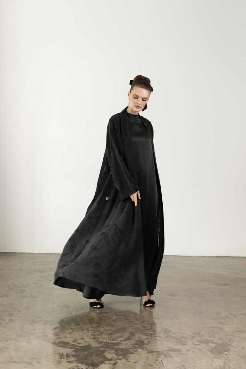 عباءة كتان جاكار أسود بقصة واسعة RTW2402-BLK