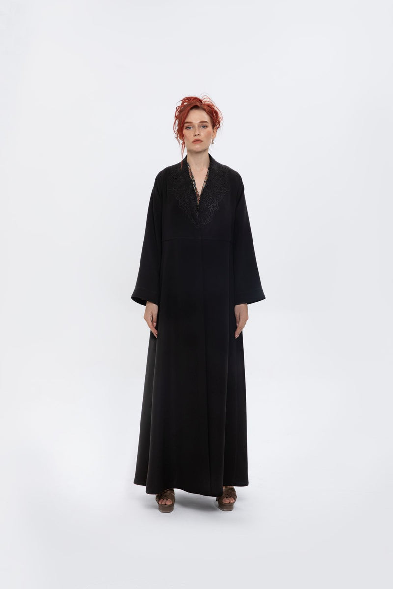 SM2404 Timeless Majesty Abaya